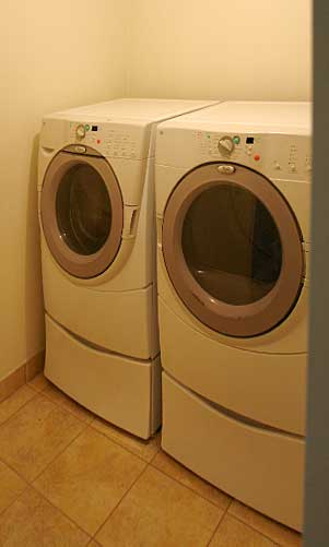 02-washer-dryer